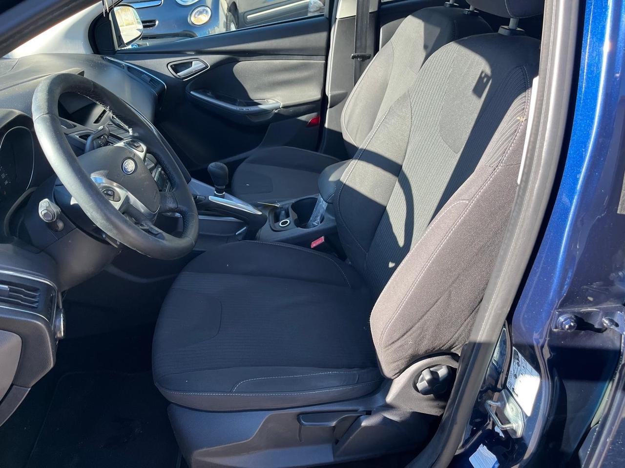 Ford focus s.w-1.6 tdci-full-2012