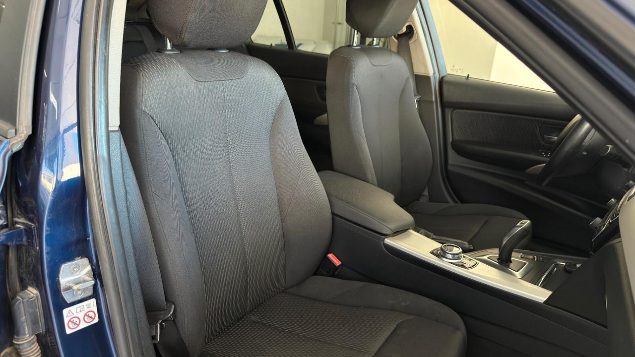 Bmw 320d Touring Business Advantage auto