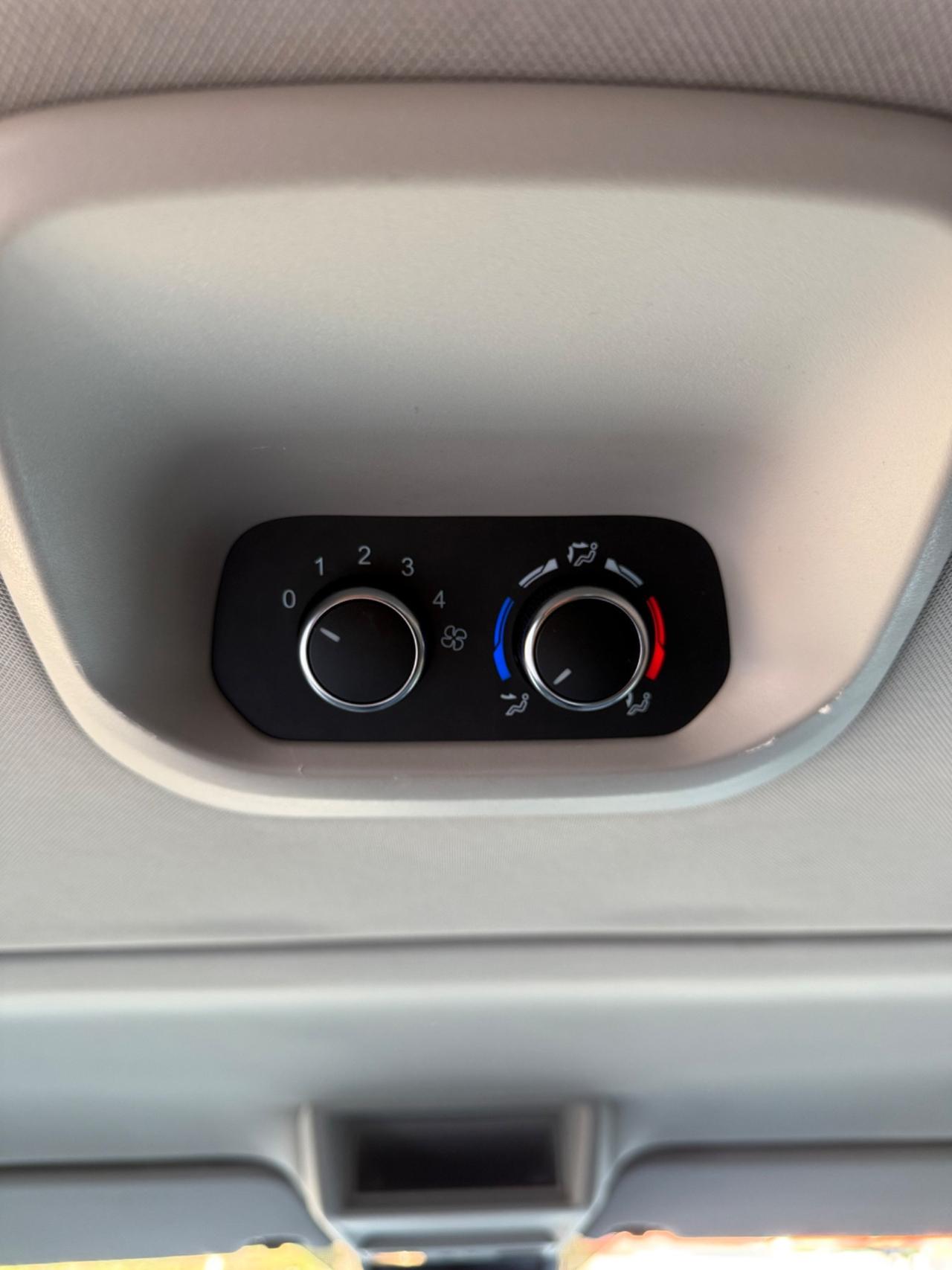 Ford Tourneo Custom 320 2.0 EcoBlue 185CV MHEV PL c/sollev. Tit.