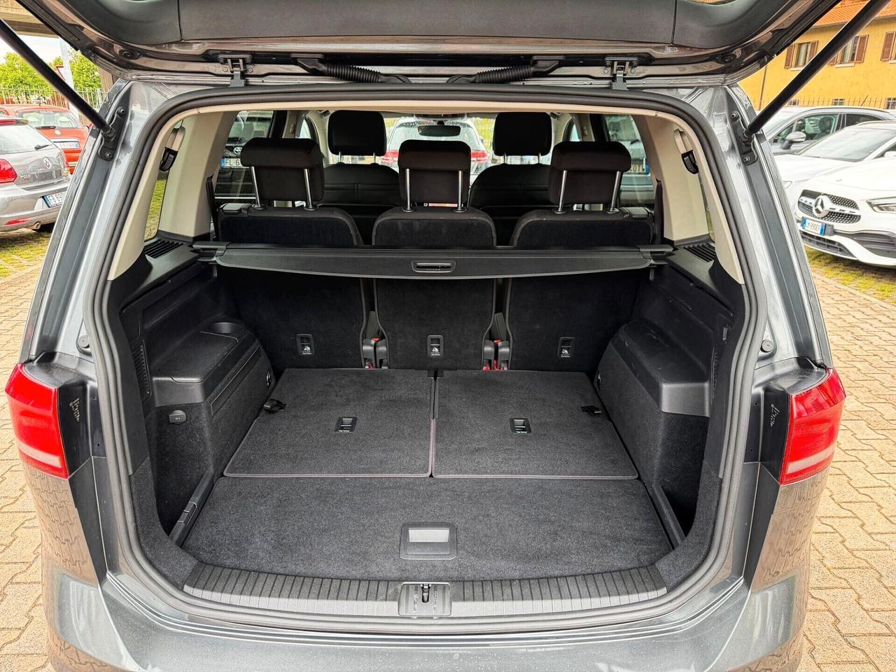 Volkswagen Touran 1.6 TDI 115 CV DSG BlueMotion AUTOMATICA NAVIGA SENSORI PDC CRUISE