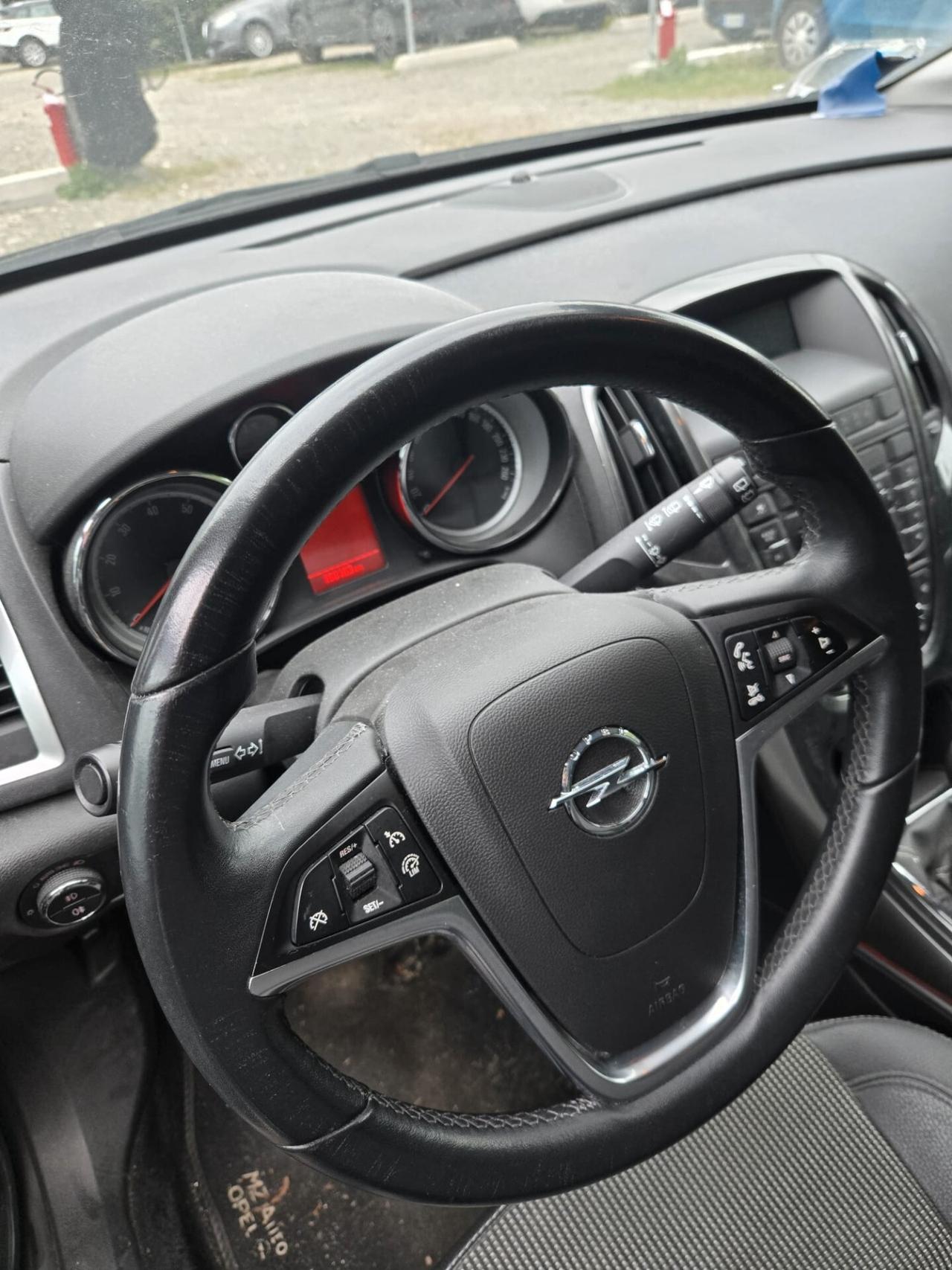 Opel Astra 1.4 Turbo 140CV Sports Tourer GPL Tech Cosmo