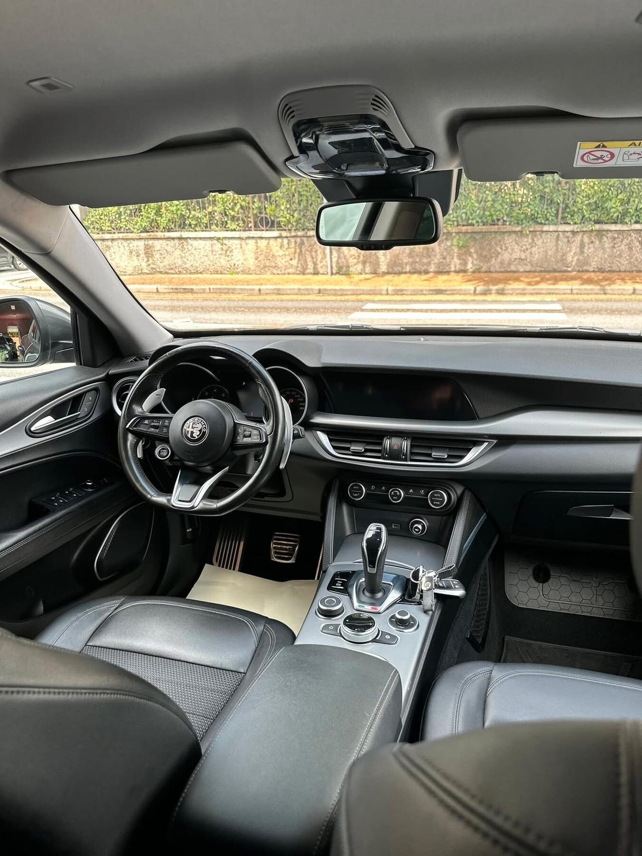 Alfa Romeo Stelvio 2.2 Turbodiesel 190 CV AT8 Q4 Business