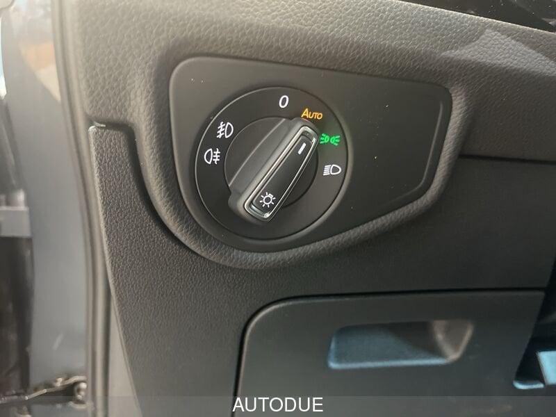 Volkswagen Touran 2.0 TDI SCR BUSINESS DSG 150CV