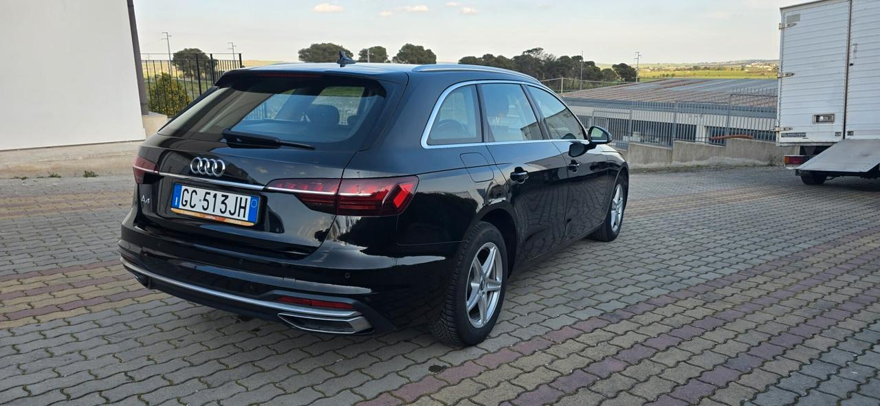 Audi A4 Avant 30 2.0 tdi mhev Business 136cv s-tronic