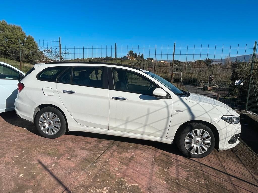 Fiat Tipo 1.6 Mjt S&S DCT SW Lounge