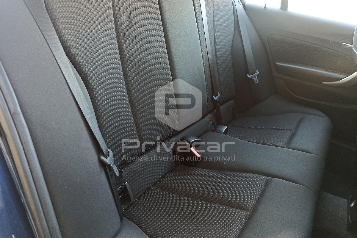 BMW 118d 5p. Advantage