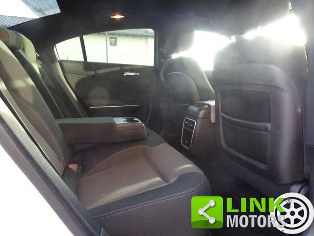 DODGE Charger SXT 3.6 PENTASTAR V6 AUTOMATICA