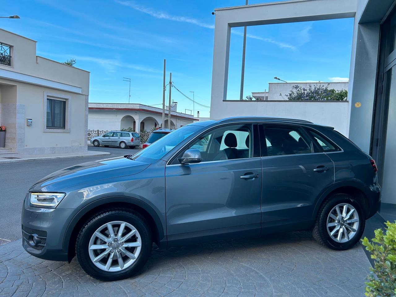 Audi Q3 2.0 TDI 140 Cv S-TRONIC/TETTO-2014