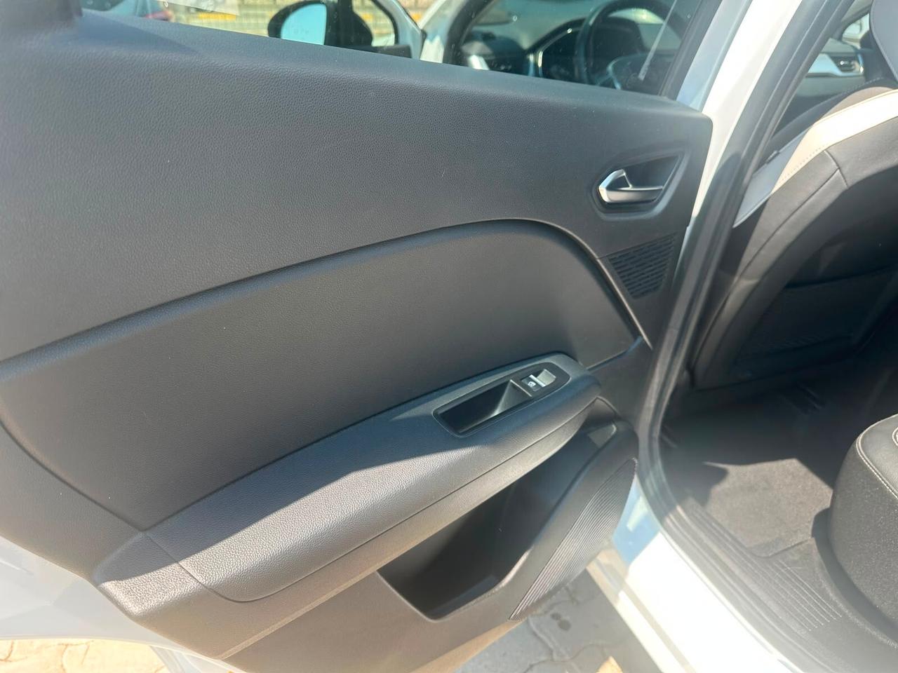 Renault Captur Full Hybrid E-Tech 145 CV Intens