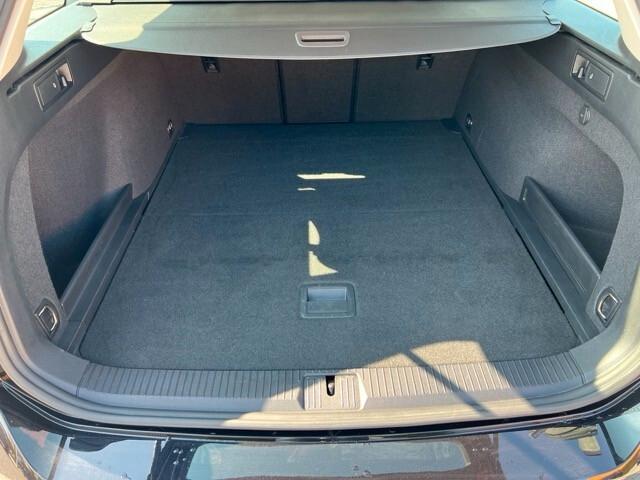 Volkswagen Passat Variant 2.0 Tdi 150Cv Business Dsg - Navigatore Discover
