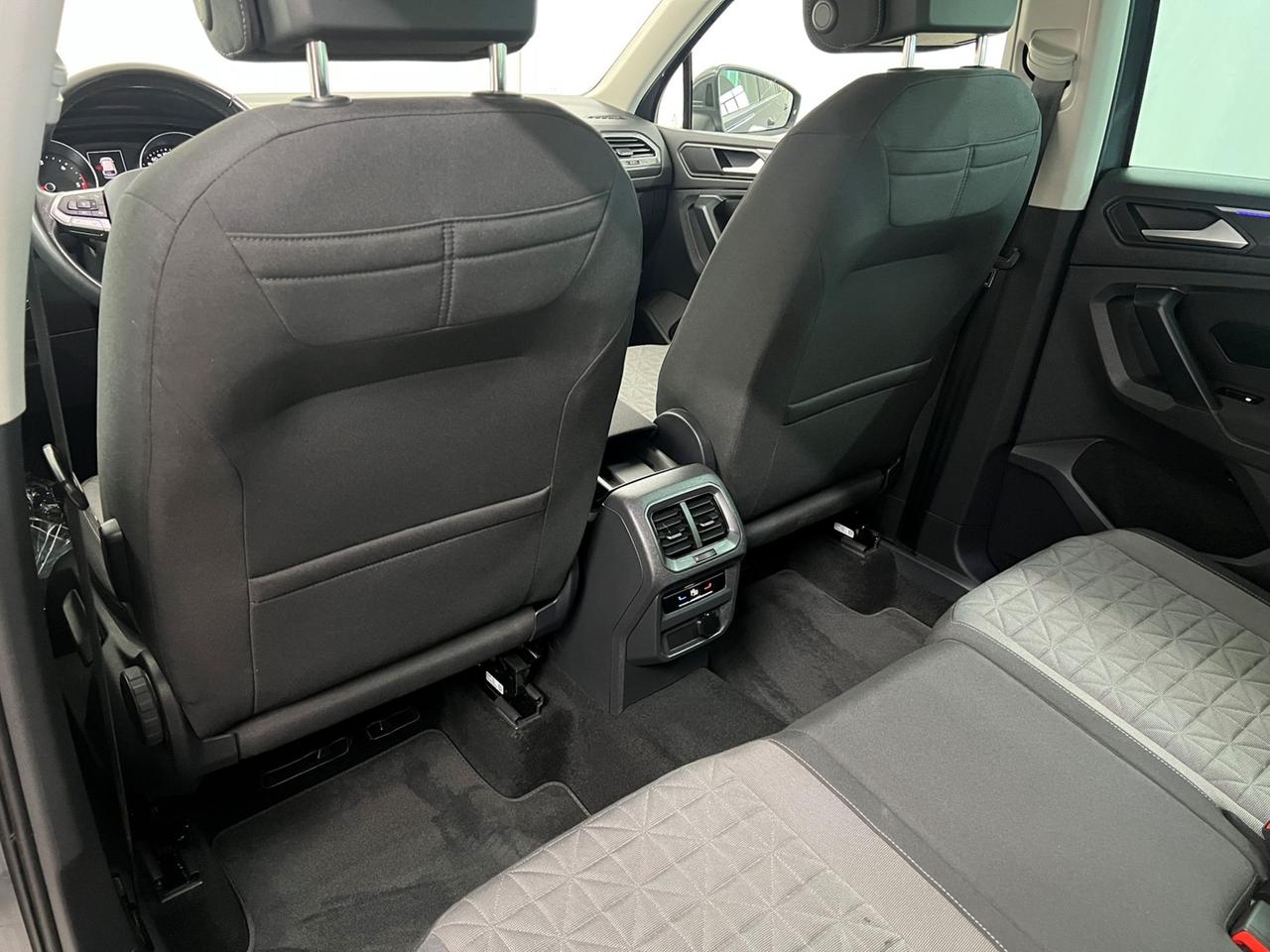 VOLKSWAGEN Tiguan II 2021 Tiguan 2.0 tdi Life 150cv dsg