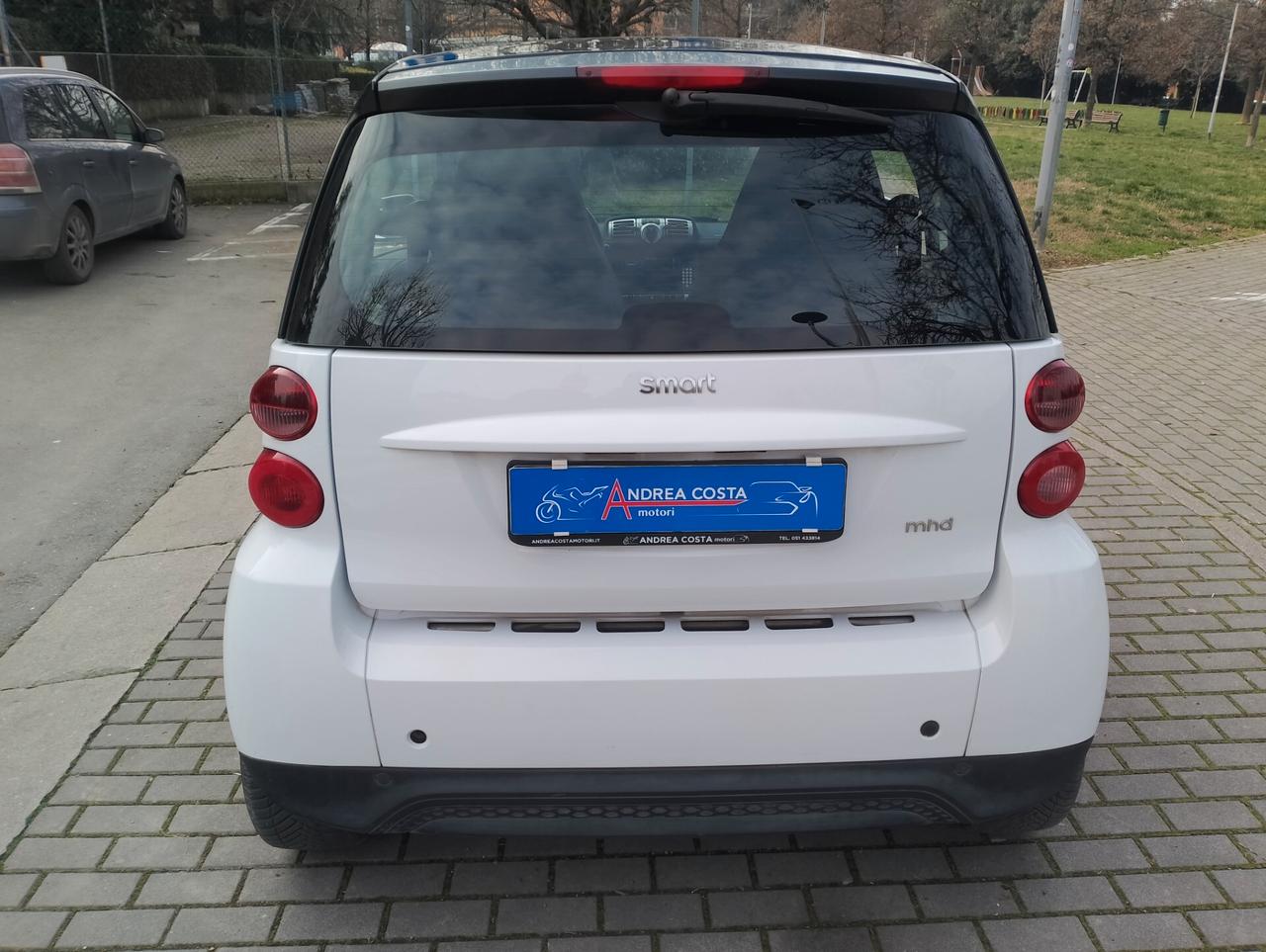 Smart ForTwo 1000 45 kW MHD coupé pure