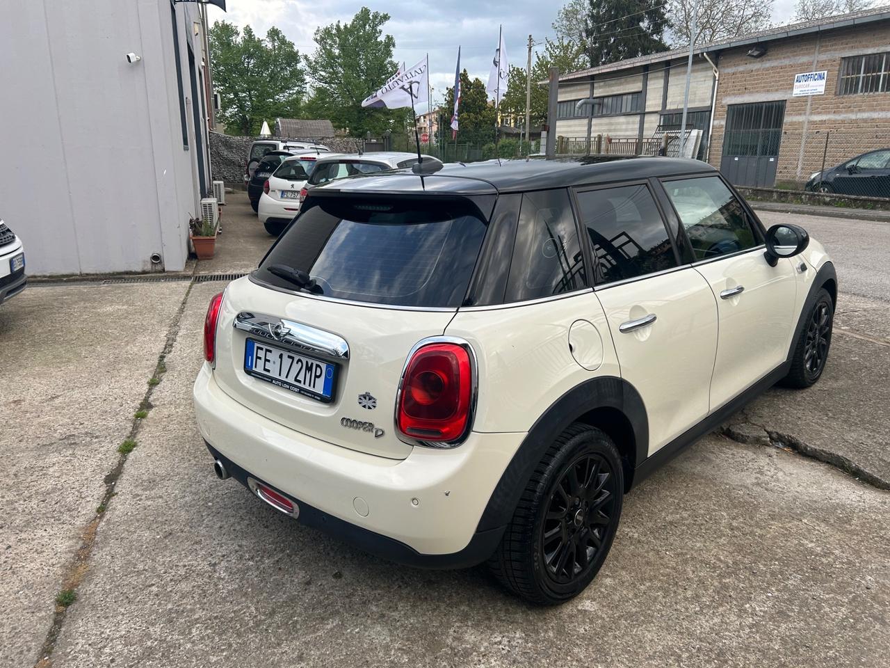 Mini 1.5 Cooper D Business XL