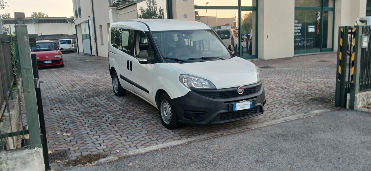 Fiat Doblò 1.3 mj 2 posti autocarro vetrato