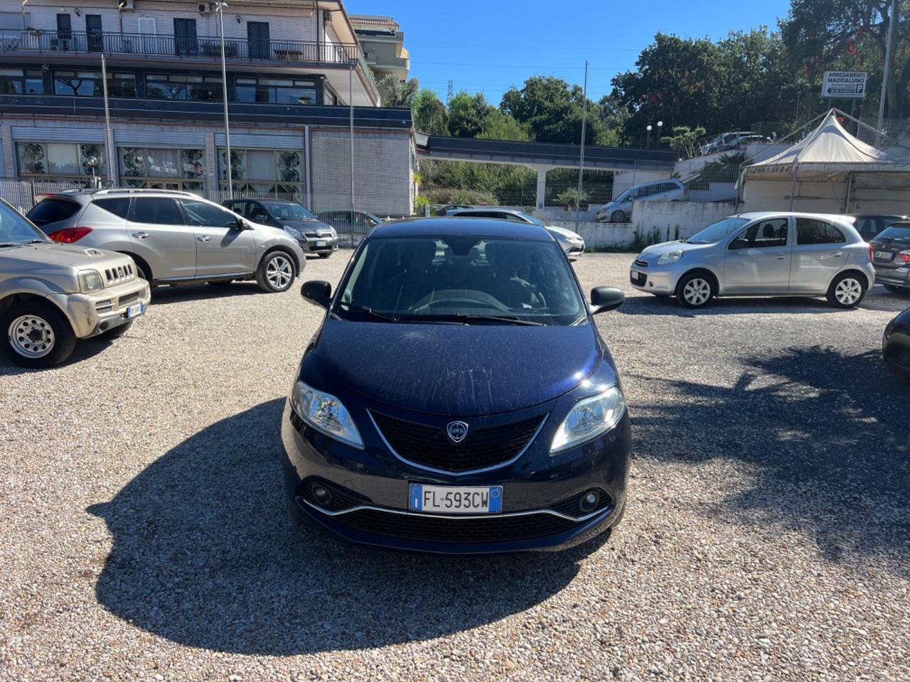 Lancia Ypsilon 1.2 69 CV 5 porte GPL Ecochic Silver