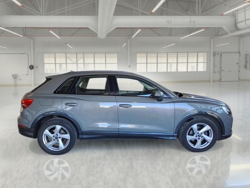 AUDI Q3 35 TDI S TRONIC BUSINESS ADVANCED SUV