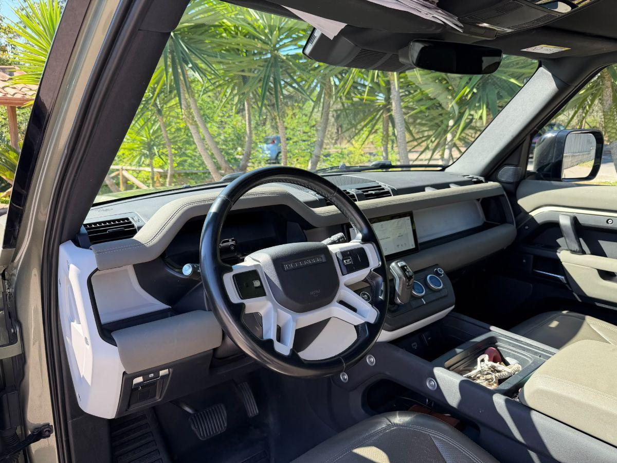 LAND ROVER - Defender - 90 3.0D I6 200 CV X-Dynamic SE