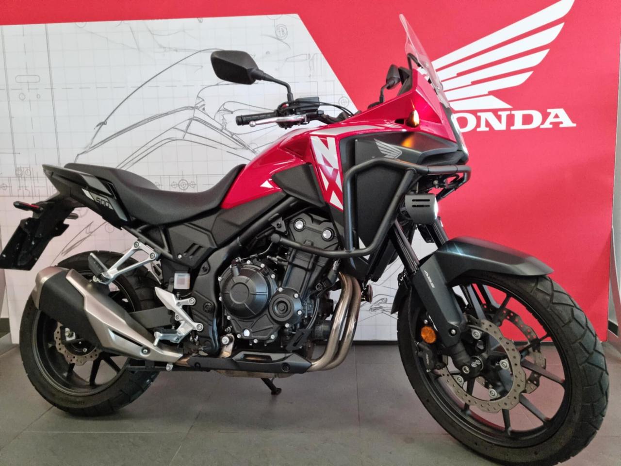 Honda NX 500 - 2025 - 5801 KM