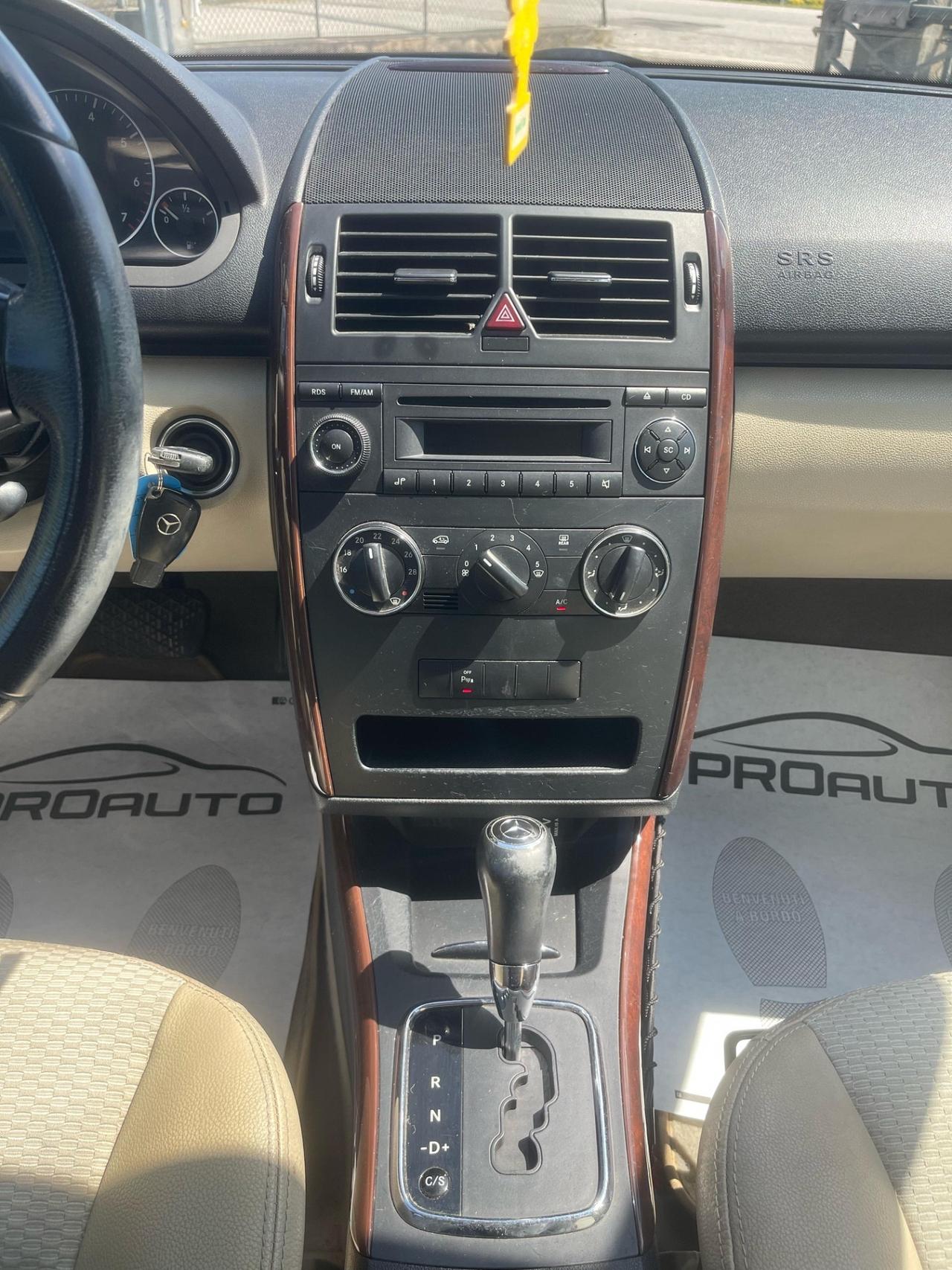 Mercedes-benz A 170 Avantgarde Cambio A/T NEOPATENTATI