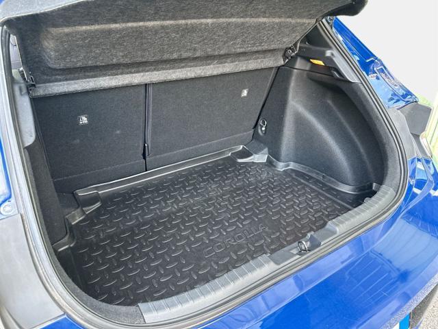 TOYOTA Corolla 1.8 Hybrid Active