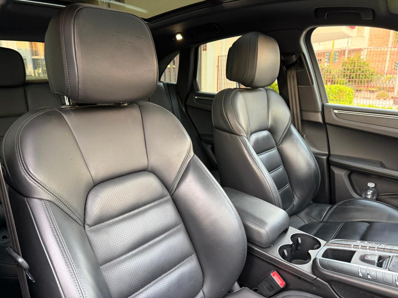 Porsche Macan 2.0 245CV