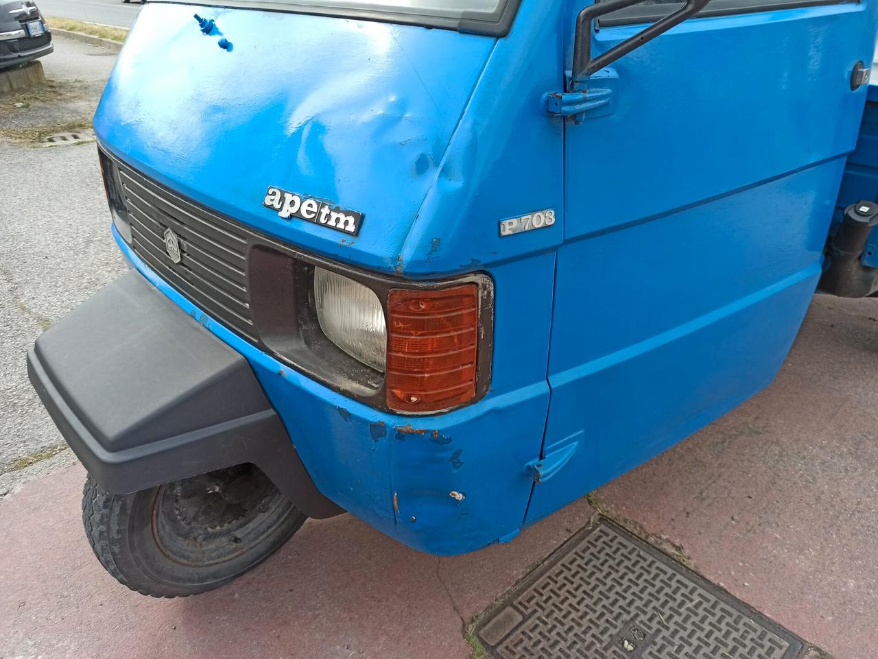 Piaggio Ape TM P703