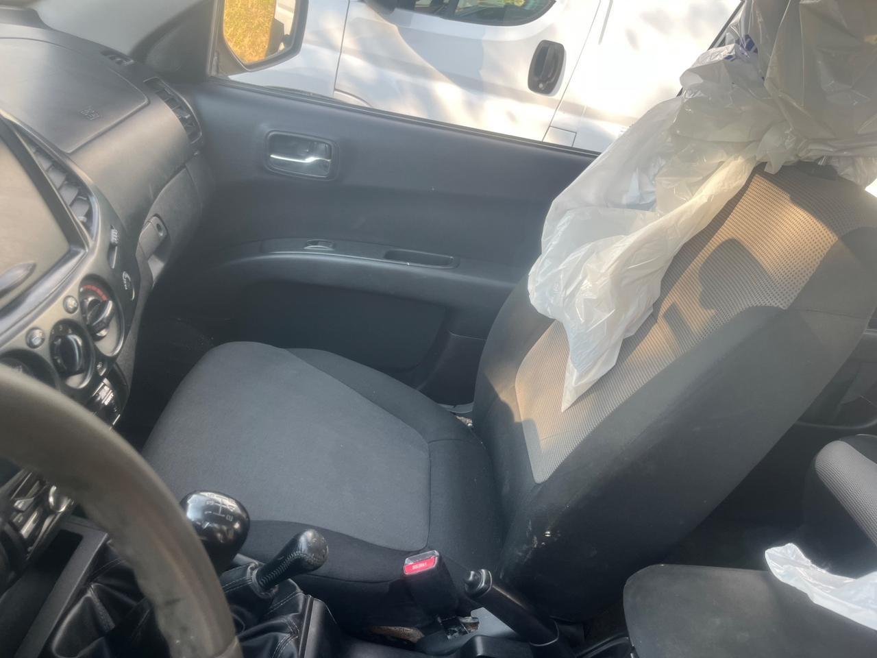 Mitsubishi L200 2014