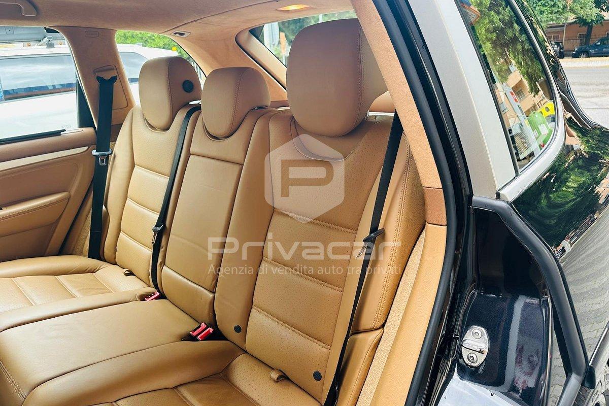 PORSCHE Cayenne 4.8 Turbo