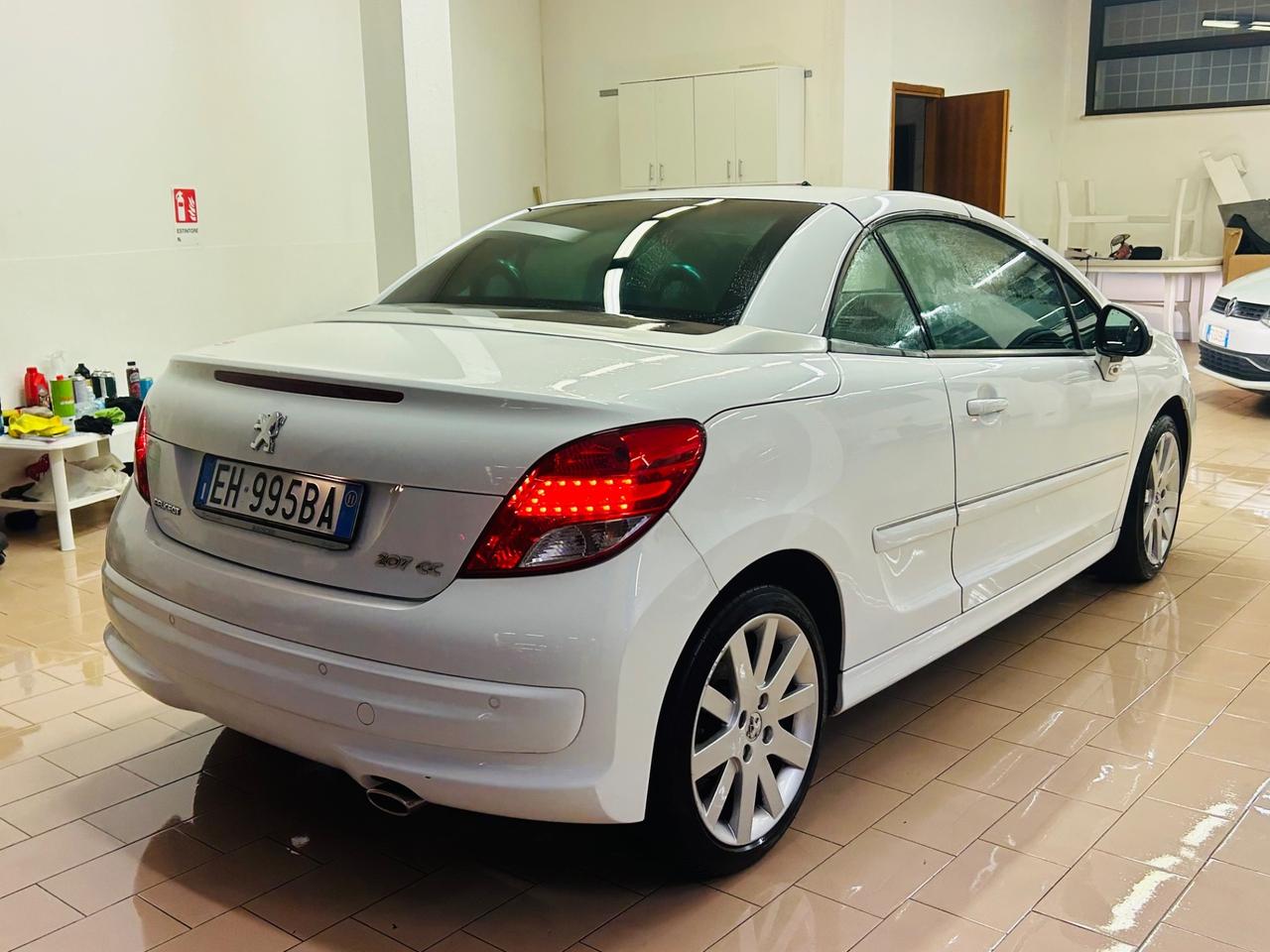 Peugeot 207 1.6 8V HDi 112CV CC Allure