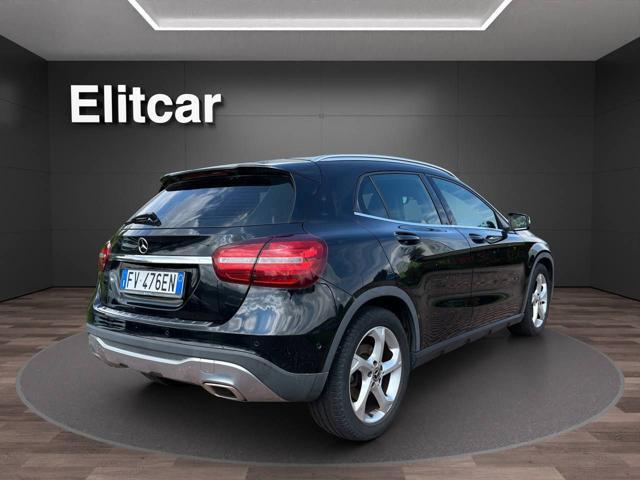 MERCEDES-BENZ GLA 180 Sport
