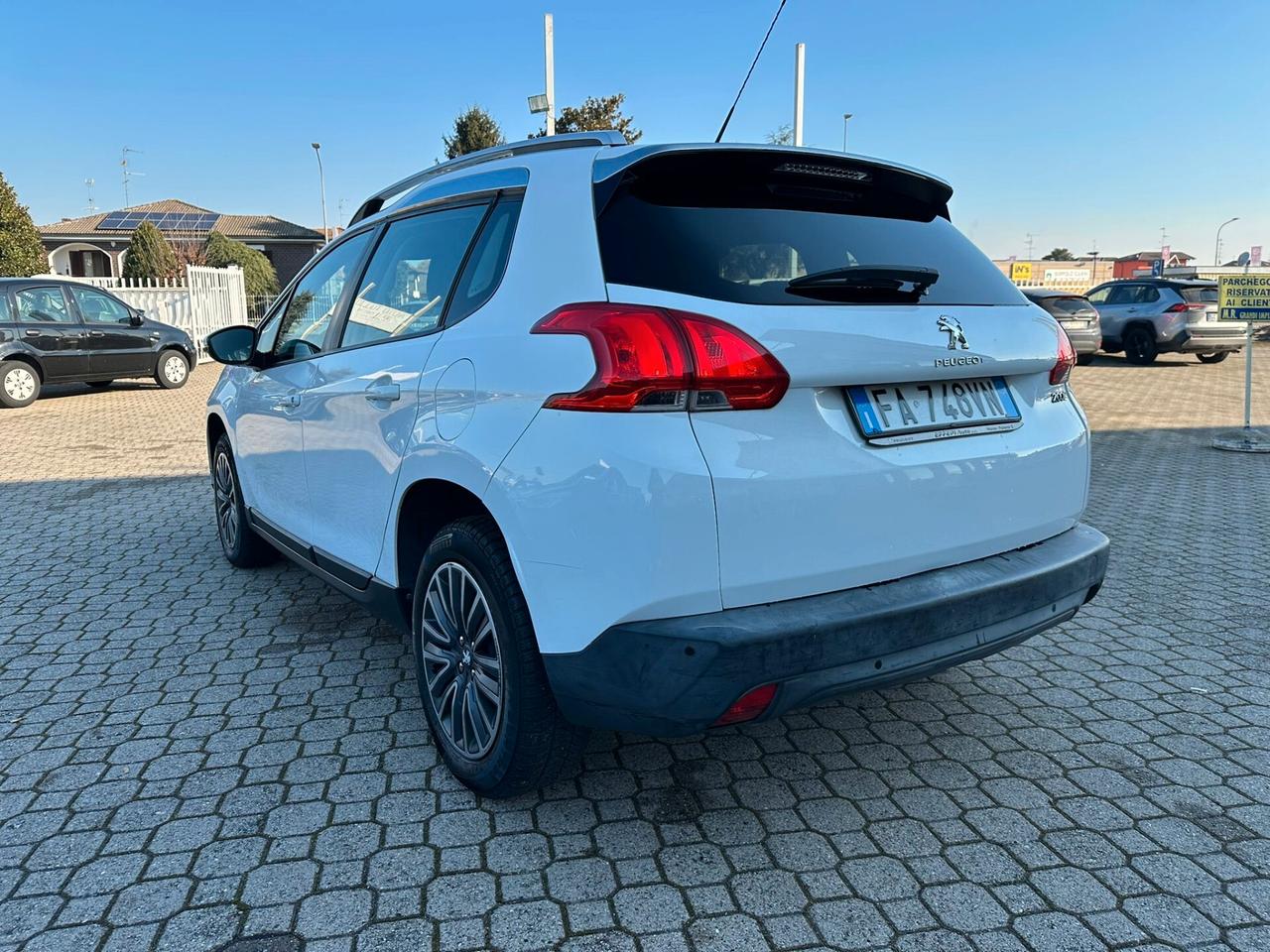 Peugeot 2008 PureTech 82 Allure