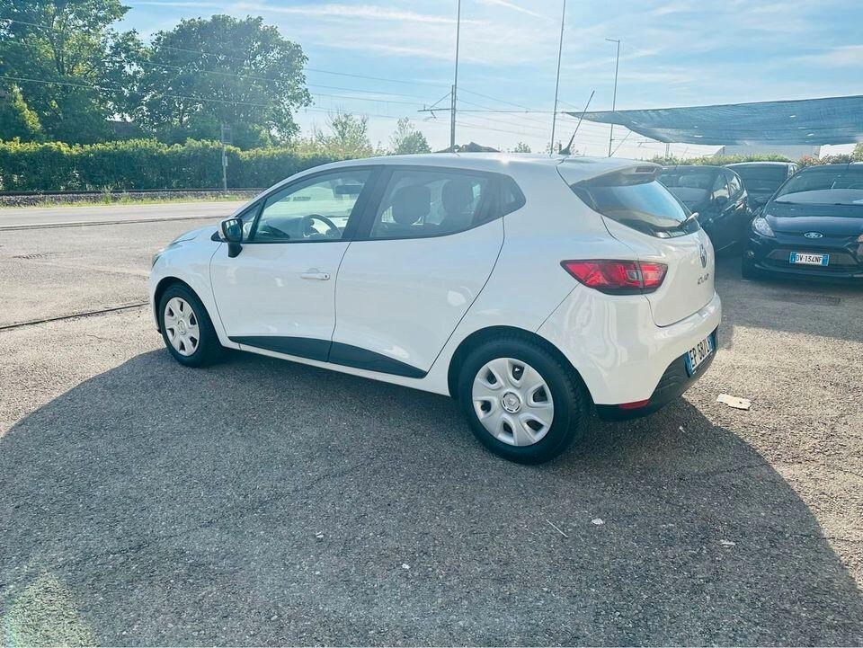 Renault Clio 1.2 75CV 5 porte Wave