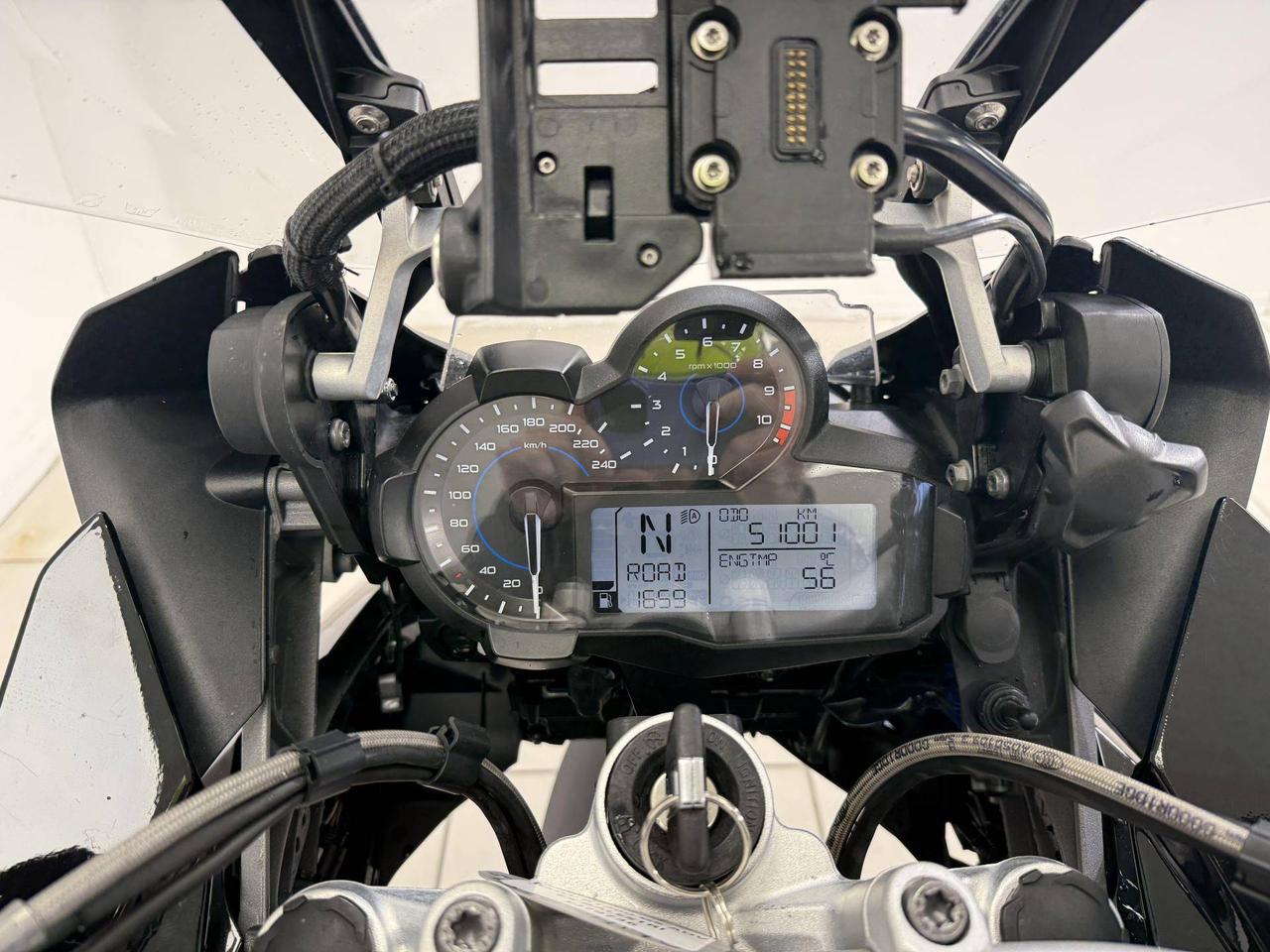 BMW R 1200 GS Adventure Triple Black