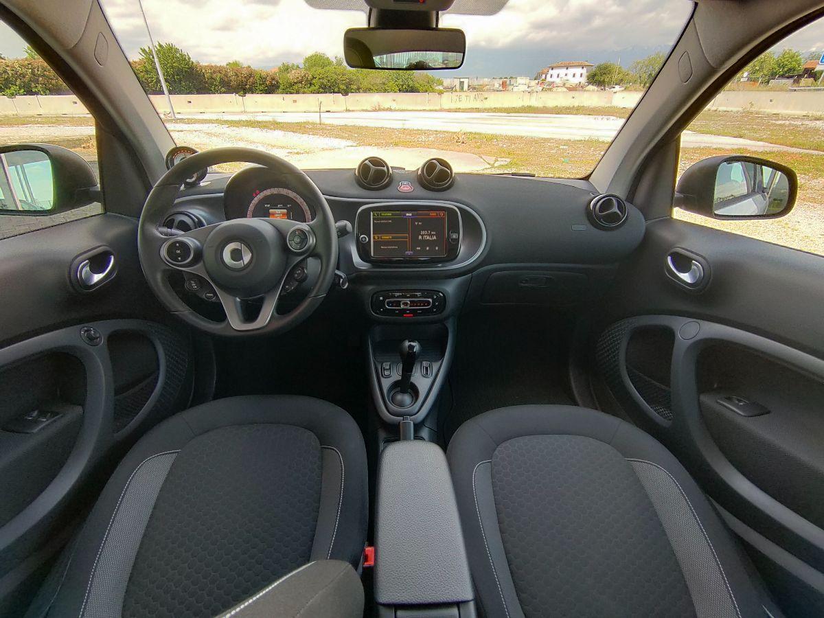 smart forTwo Fortwo eq Passion 4,6kW Ok per neopatentati