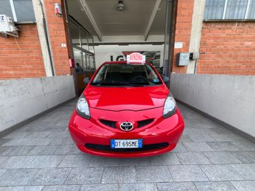 Toyota Aygo 1.0 12V VVT-i 5 porte Sol
