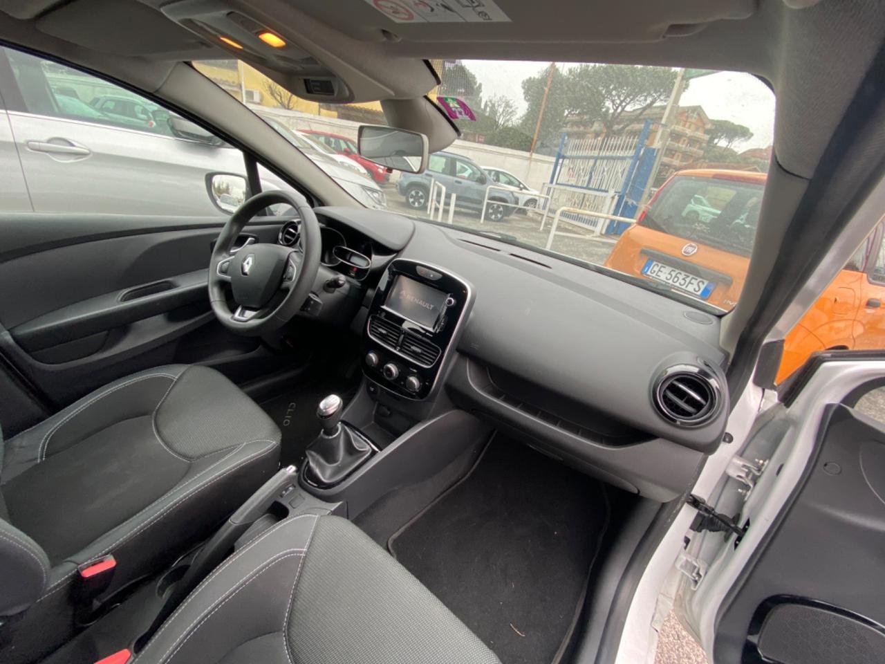 Renault Clio dCi 8V 75 CV n1 . 4 posti