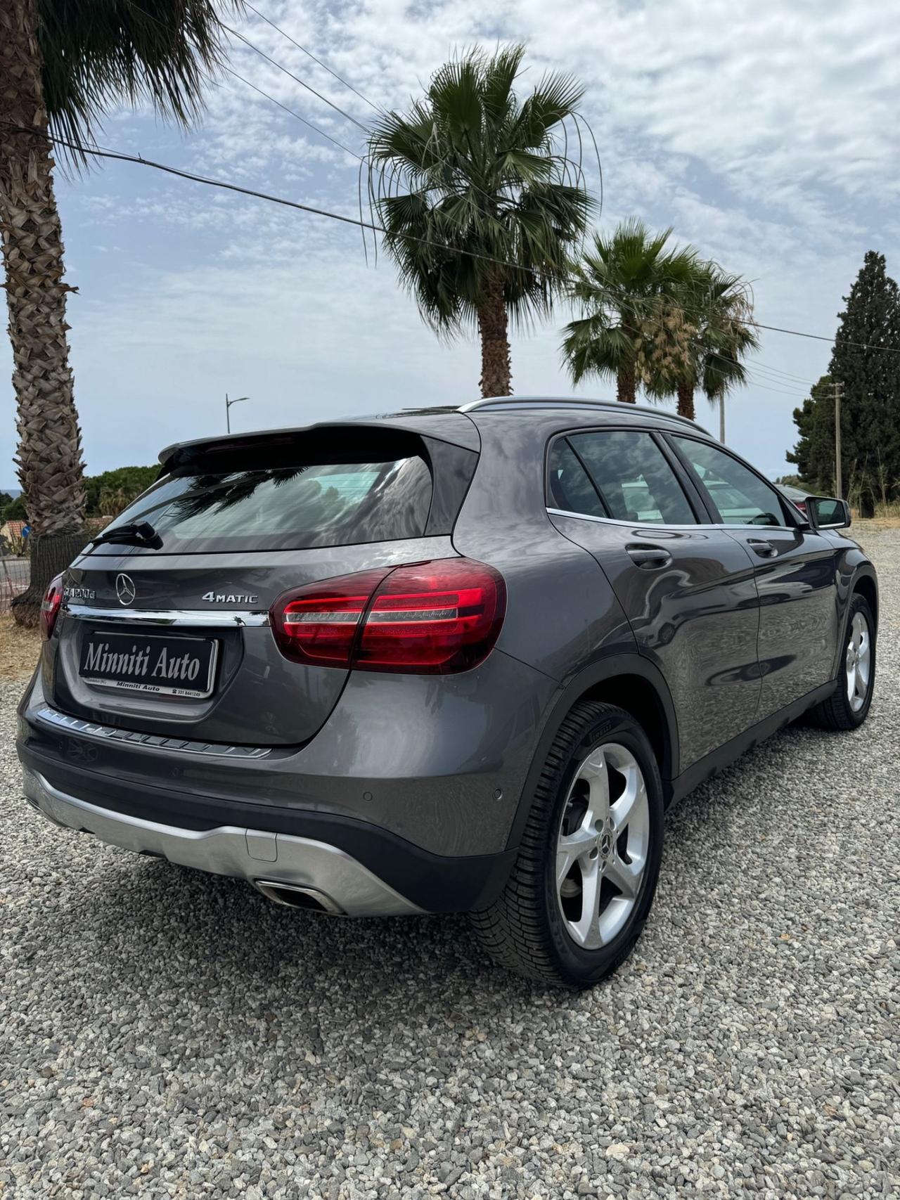 MERCEDES-BENZ GLA 200d 4-MATIC AUTOMATIC Executive