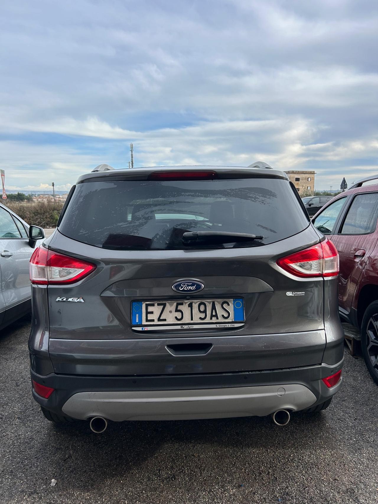 Ford Kuga 2.0 TDCI 120 CV S&S 2WD Titanium autocarro