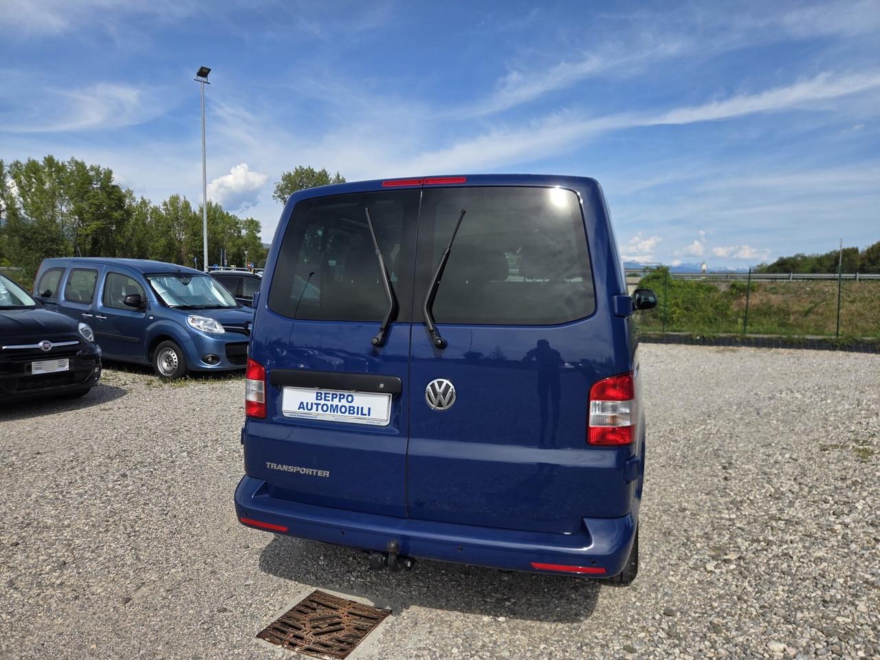 VENDIAMO VOLKSWAGEN T5 TRANSPORTER 9 POSTI 2.0TDI