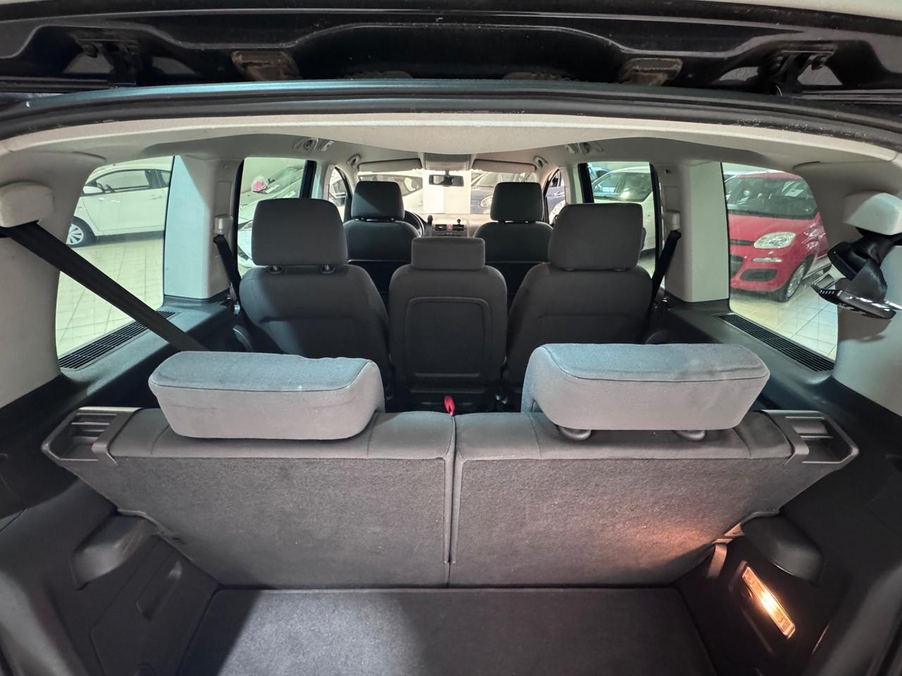 Volkswagen Touran 1.6 16V FSI Highline