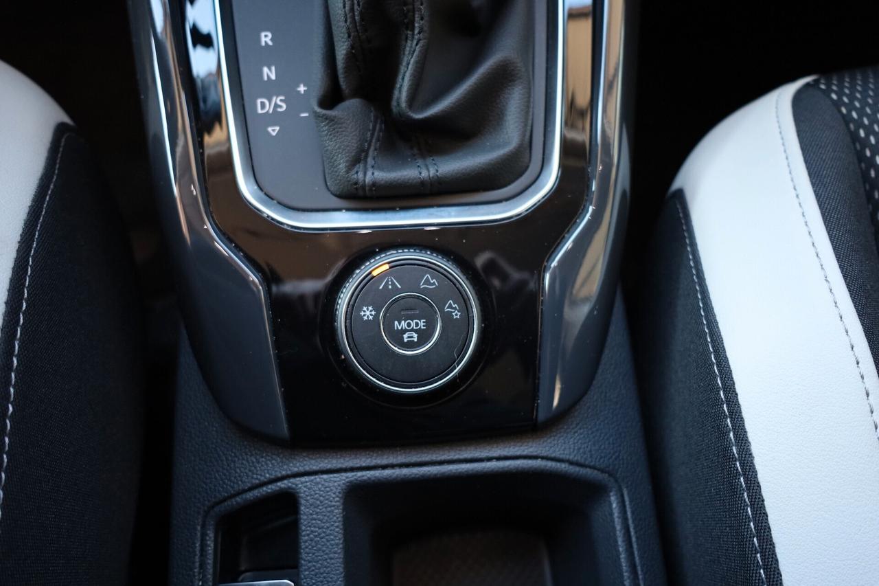 VOLKSWAGEN T-ROC 2.0 TDI SCR DSG 4MOTION ADVANCED BMT