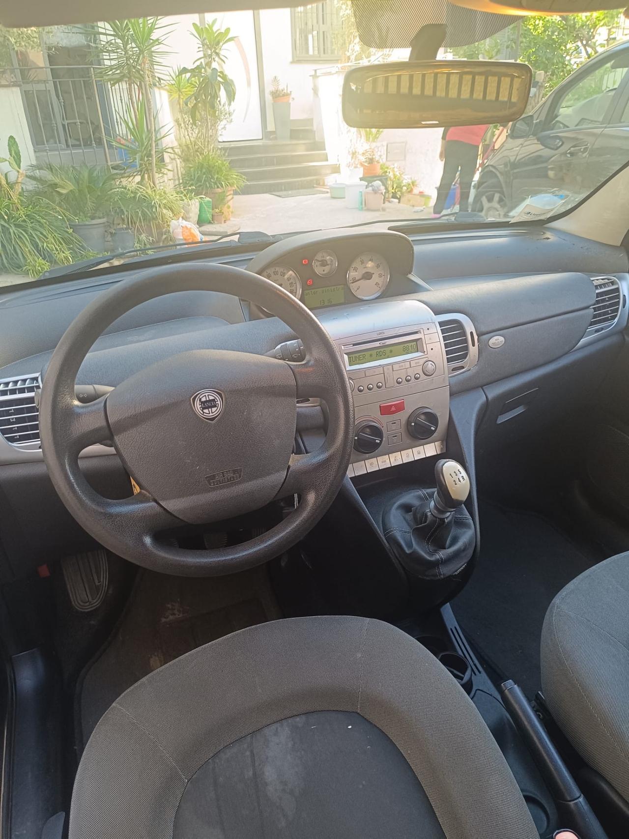 Lancia Ypsilon 1.2 Argento