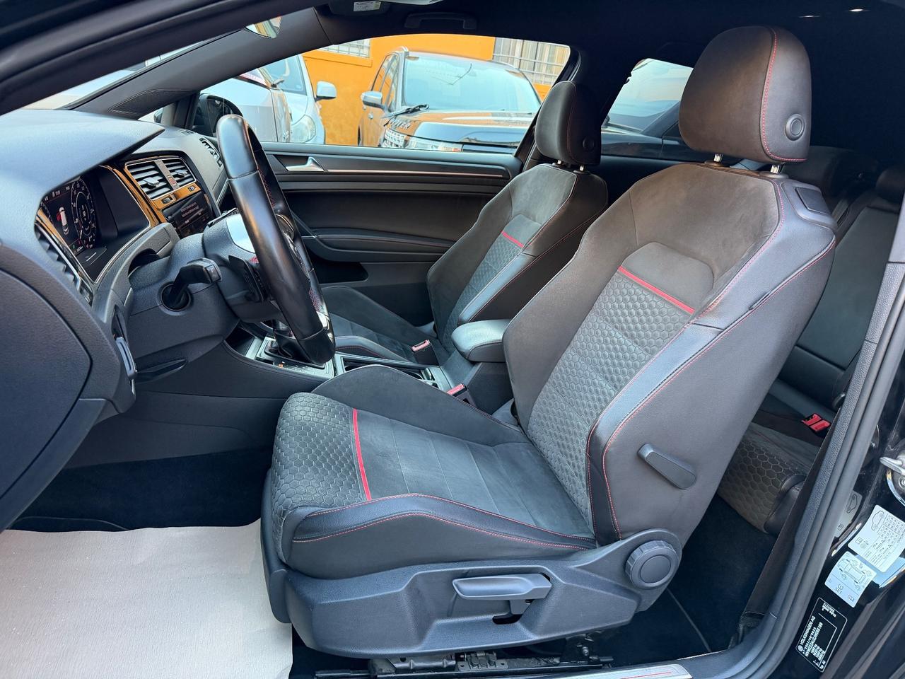 Volkswagen Golf GTI Performance 2.0 245 CV TSI DSG 3p. BMT