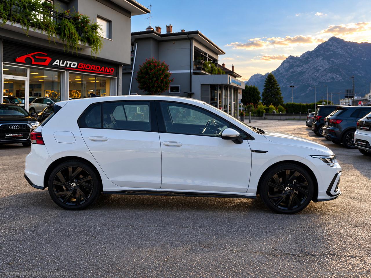 VOLKSWAGEN Golf 1.5 TSI 150 CV EVO ACT R-Line