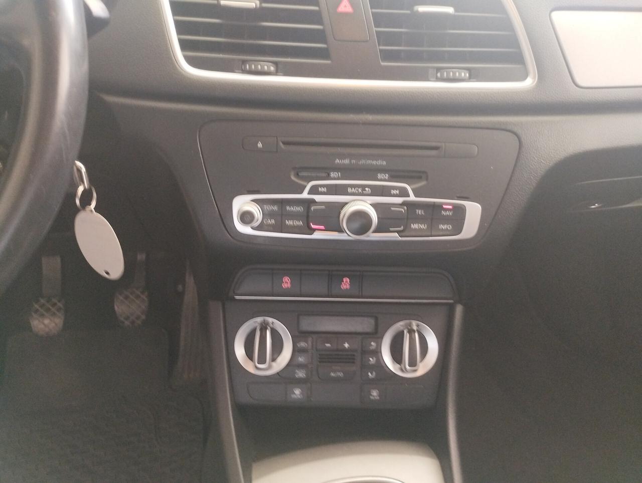 Audi Q3 2.0 tdi 136 CV