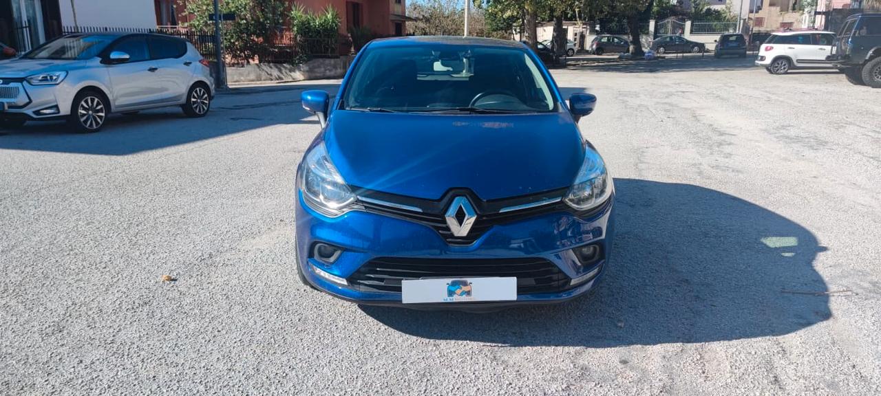 Renault Clio TCe 12V 90 CV GPL 5 porte Moschino Life