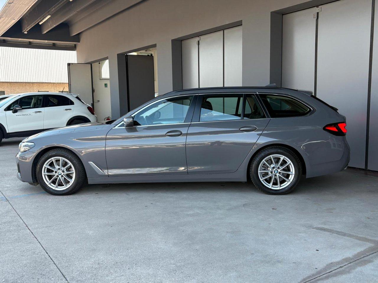 BMW 520 d Touring mhev 48V Business auto