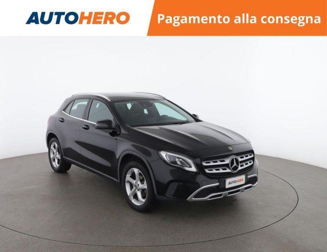 MERCEDES-BENZ GLA 200 d Automatic Sport
