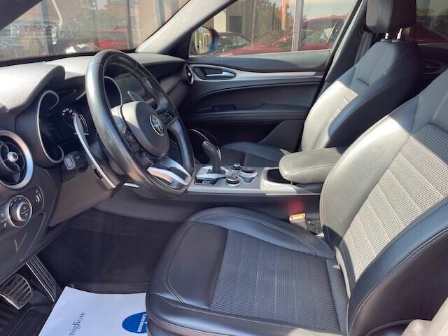Alfa Romeo Stelvio 2.2 Turbodiesel 160 CV AT8 RWD Sprint