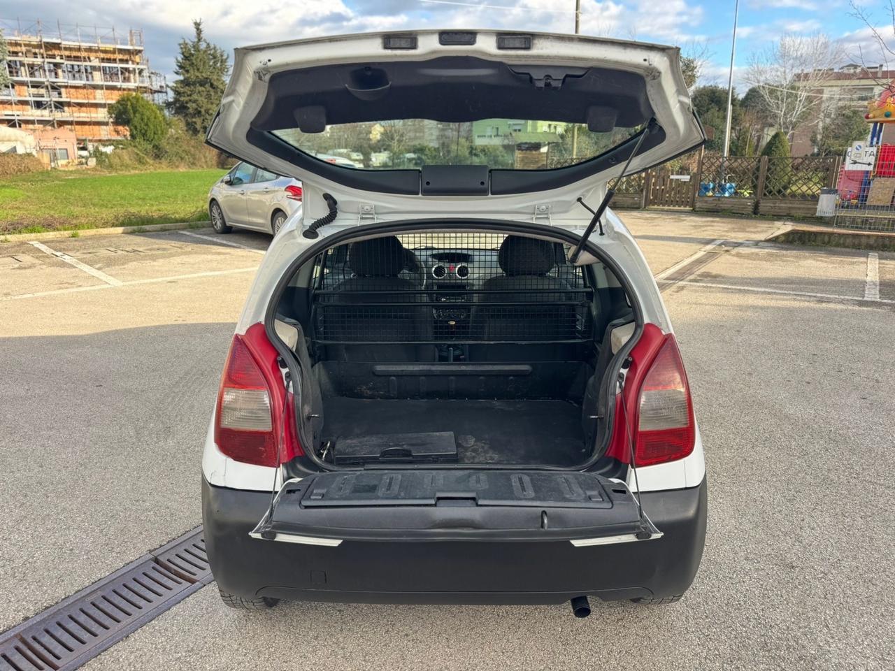 Citroen C2 1.4 HDi 70CV Van Vetrata